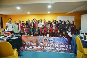 Mahasiswa Prodi Keperawatan STIKES Panrita Husada Presentasikan Karya Ilmiah di UTeM Malaysia